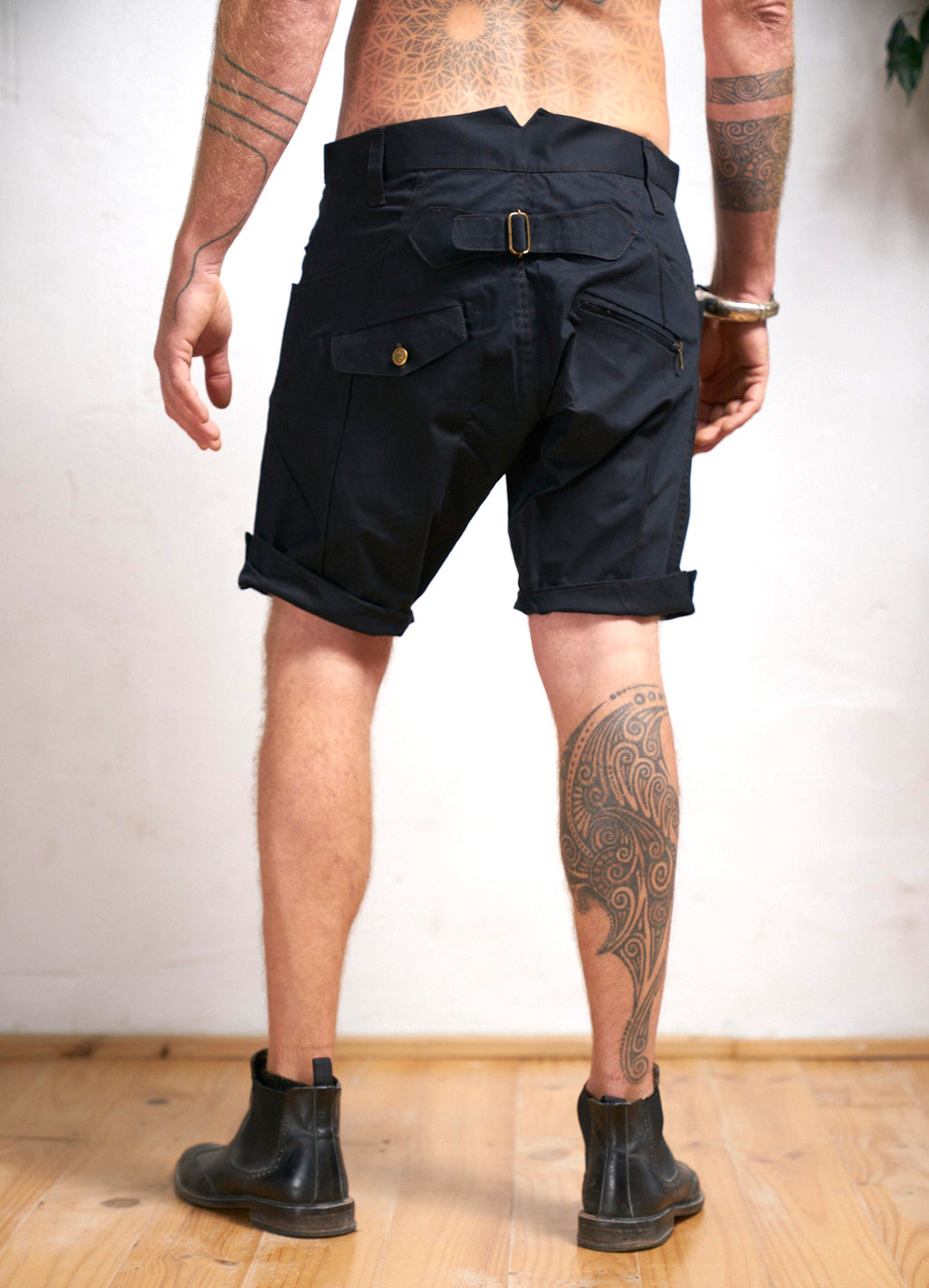 Black Ibiza Shorts - image 5