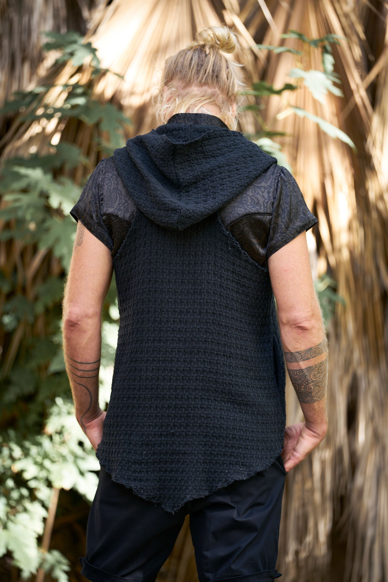 Black Cobra Vest - NAYWAJ Ibiza Vests