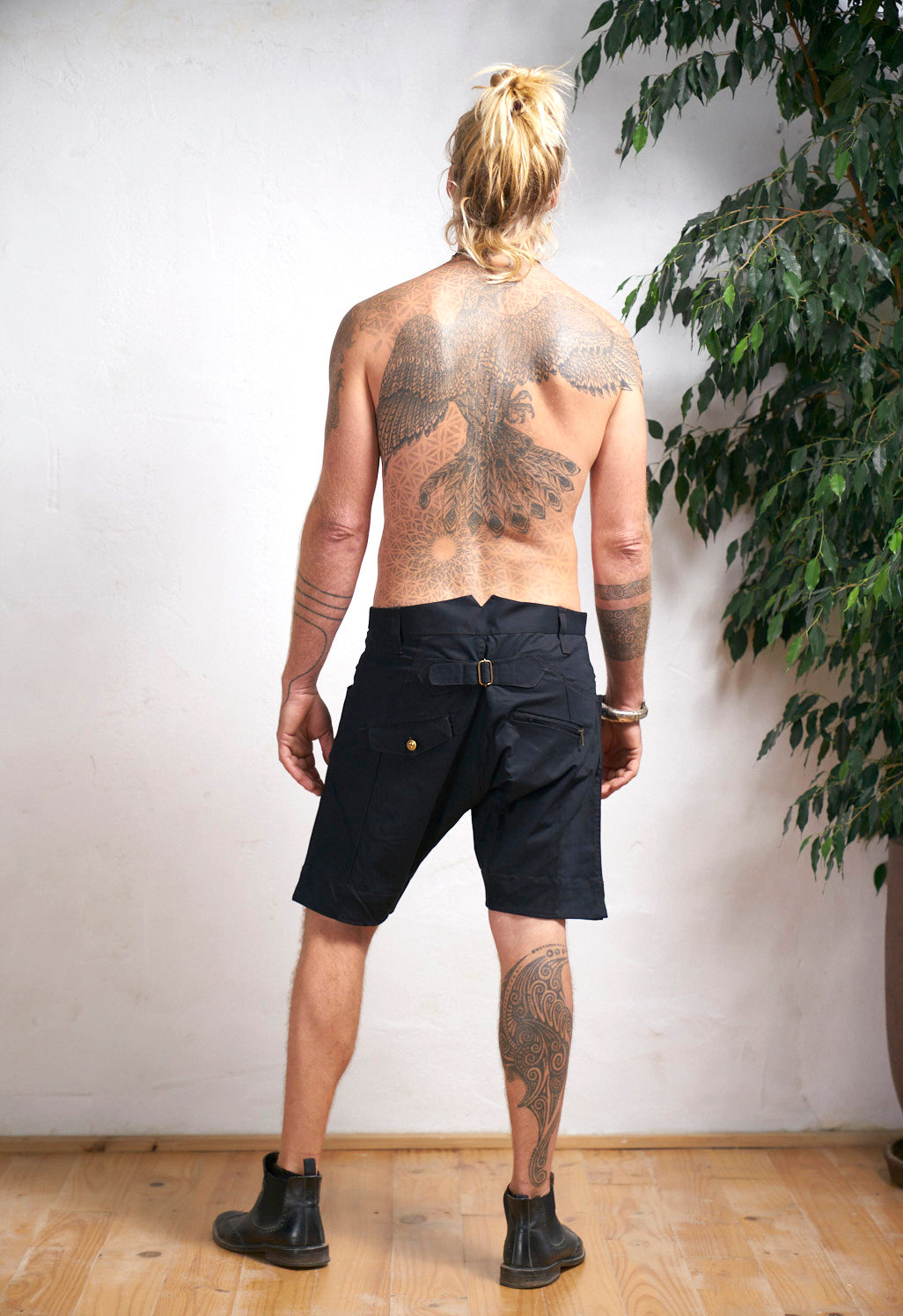 Black Ibiza Shorts - image 7