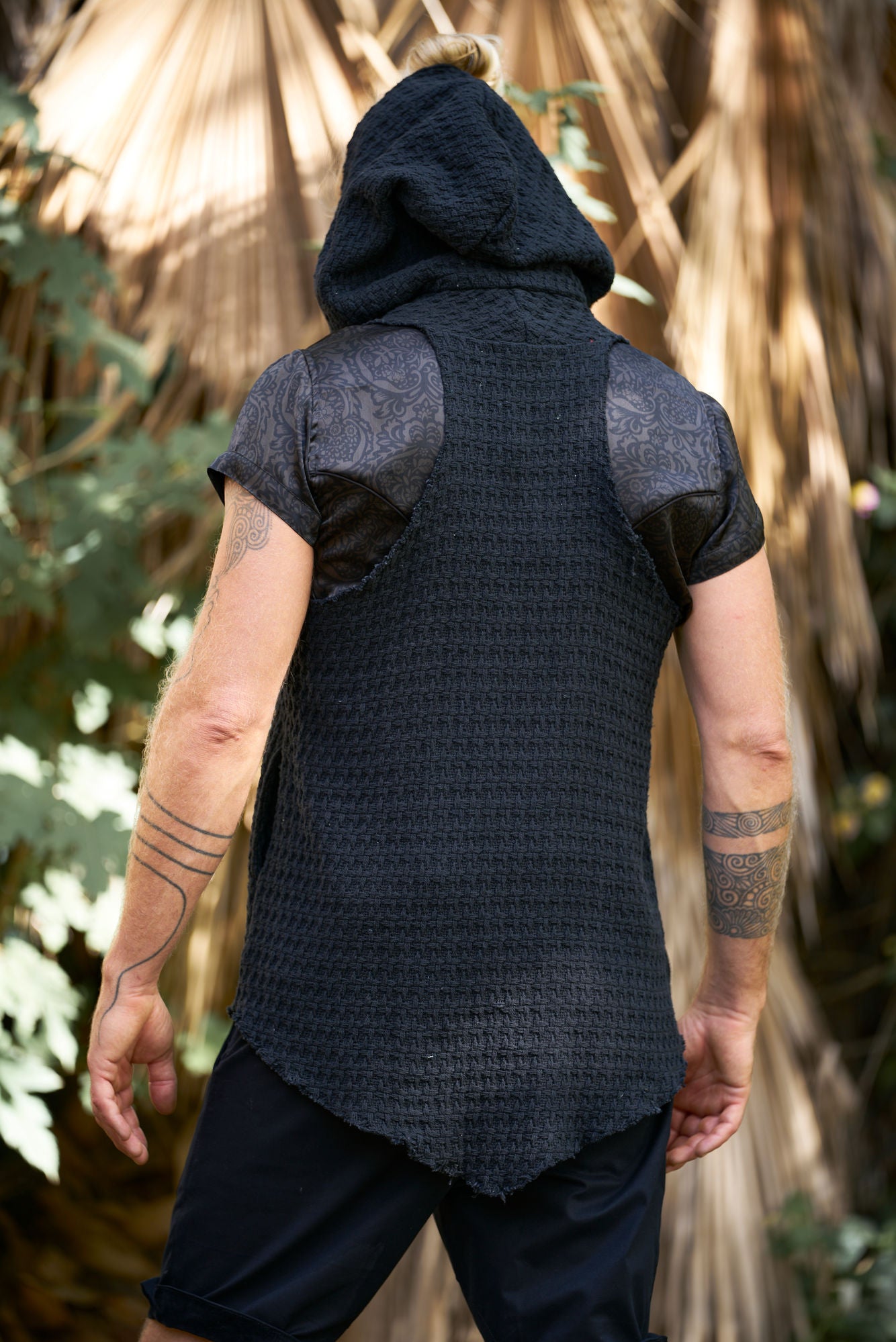 Black Cobra Vest - NAYWAJ Ibiza Vests
