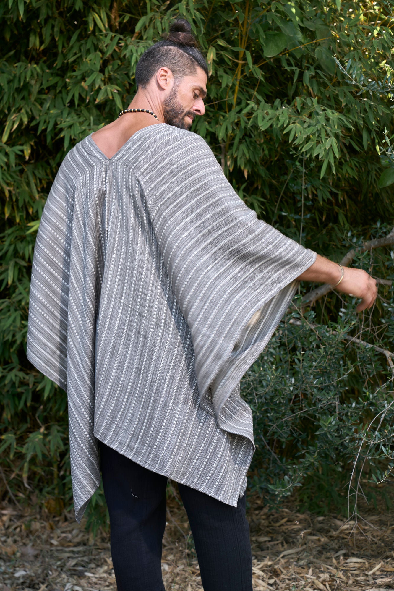 Lines Nara Poncho - NAYWAJ Ibiza Outerwear