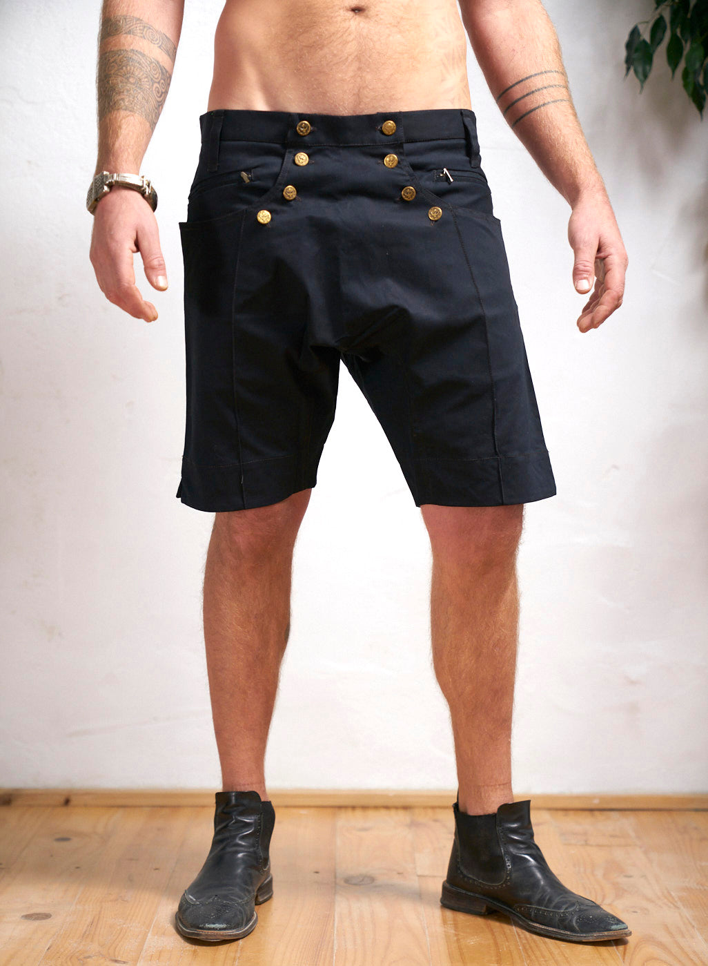 Black Ibiza Shorts - image 3
